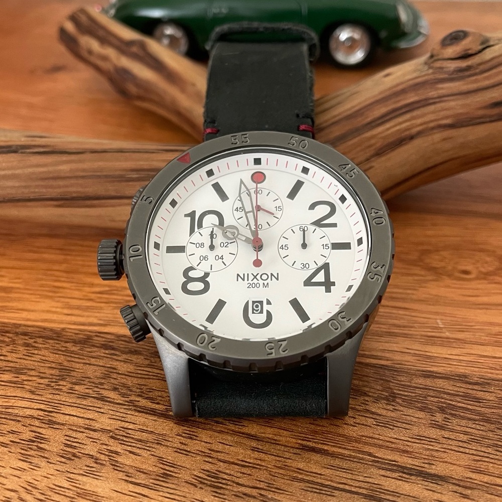 Nixon 48-20 Chrono Leather